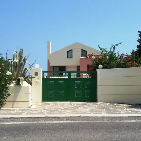 Villa Beachfront Seashell Superior Jenádi